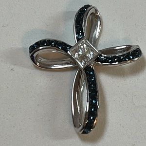 Cross faux blue Diamonds - Sparkly!
